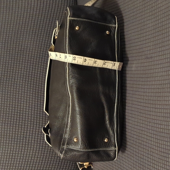 Danier Satchel - Picture 6 of 8